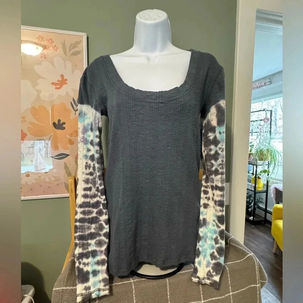 Free People Big Sur Long Sleeve Tie Dye Sleeve T-Shirt Size L